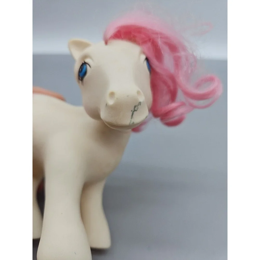 HASBRO MY LITTLE PONY Vintage 1983 EARTH PONIES SUNDANCE WHITE PINK HEARTS‎